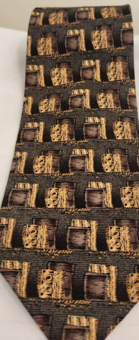 DF Daniel De Fasson Men's Tie 100% Silk Geometric Repeat Green/Beige/Browns